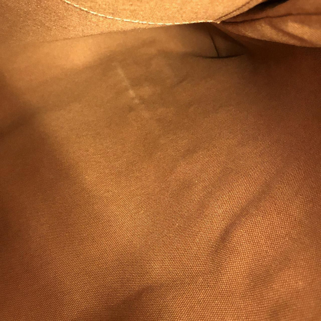 Louis Vuitton Monogram Beaubourg — view 7