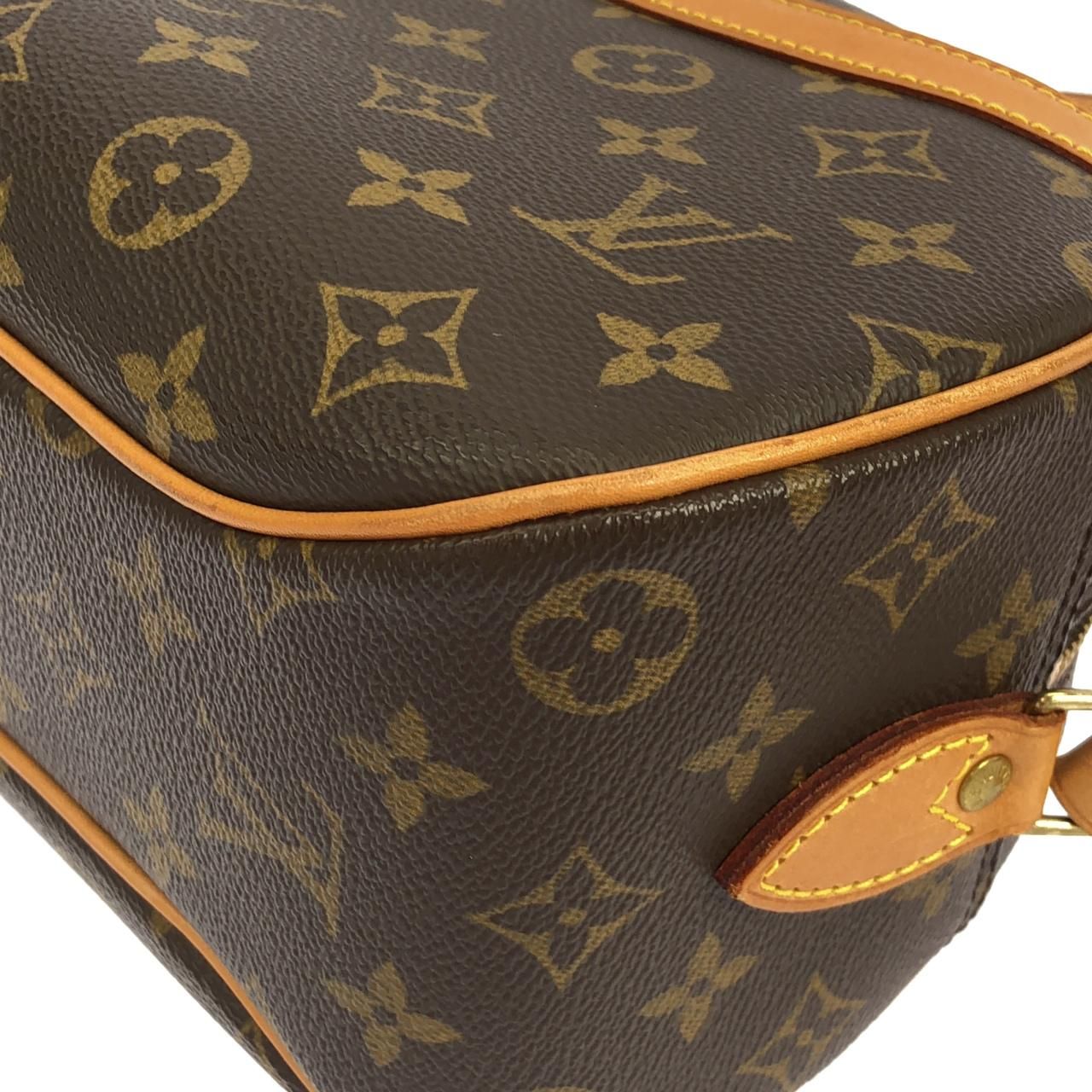 Louis Vuitton Monogram Blois Shoulder — view 3