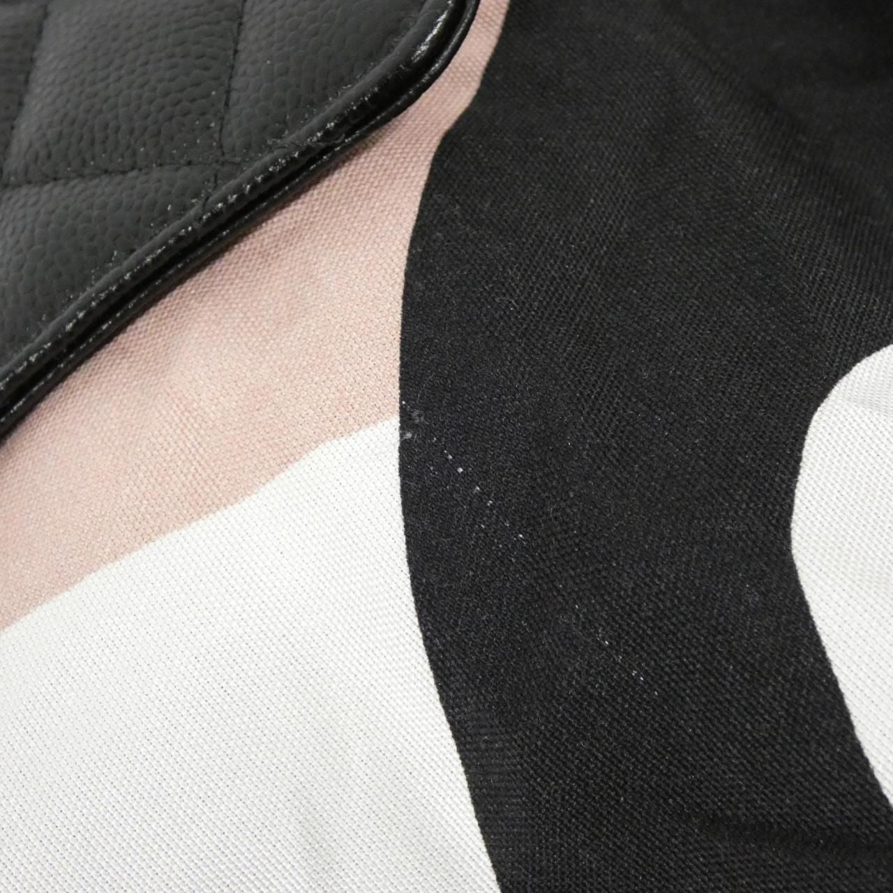 Chanel Bag Handbag Black — view 6