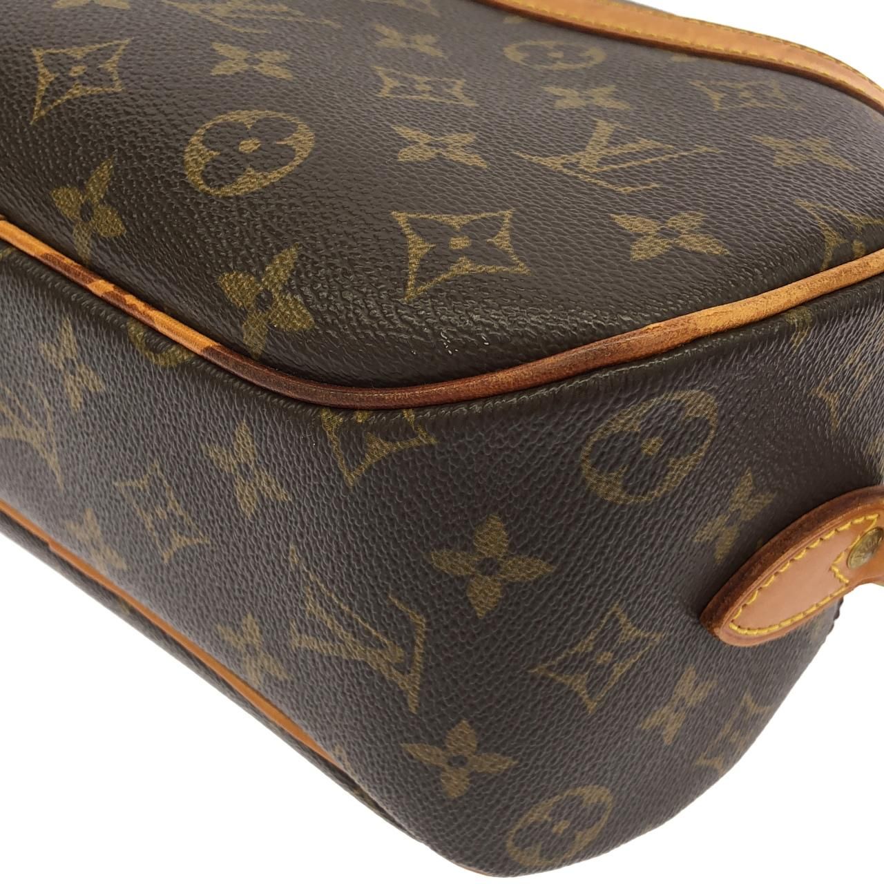 Louis Vuitton Monogram Blois Shoulder — view 3