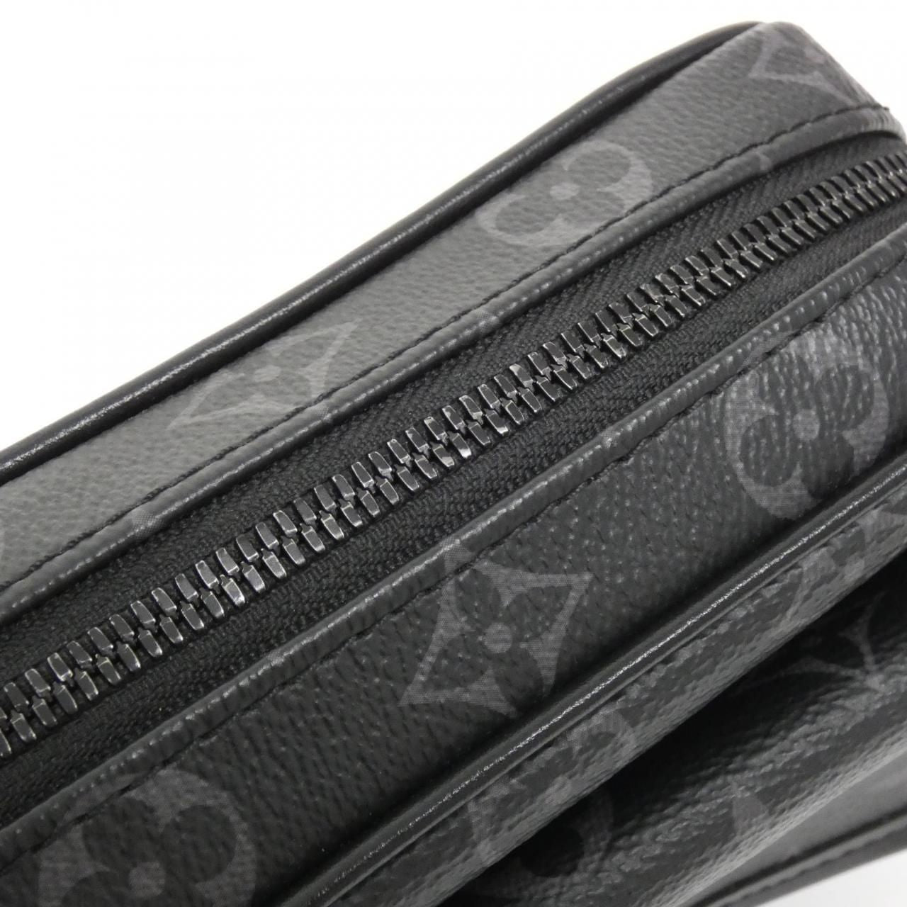 Louis Vuitton Monogram Eclipse Getaway Messenger Shoulder — view 4