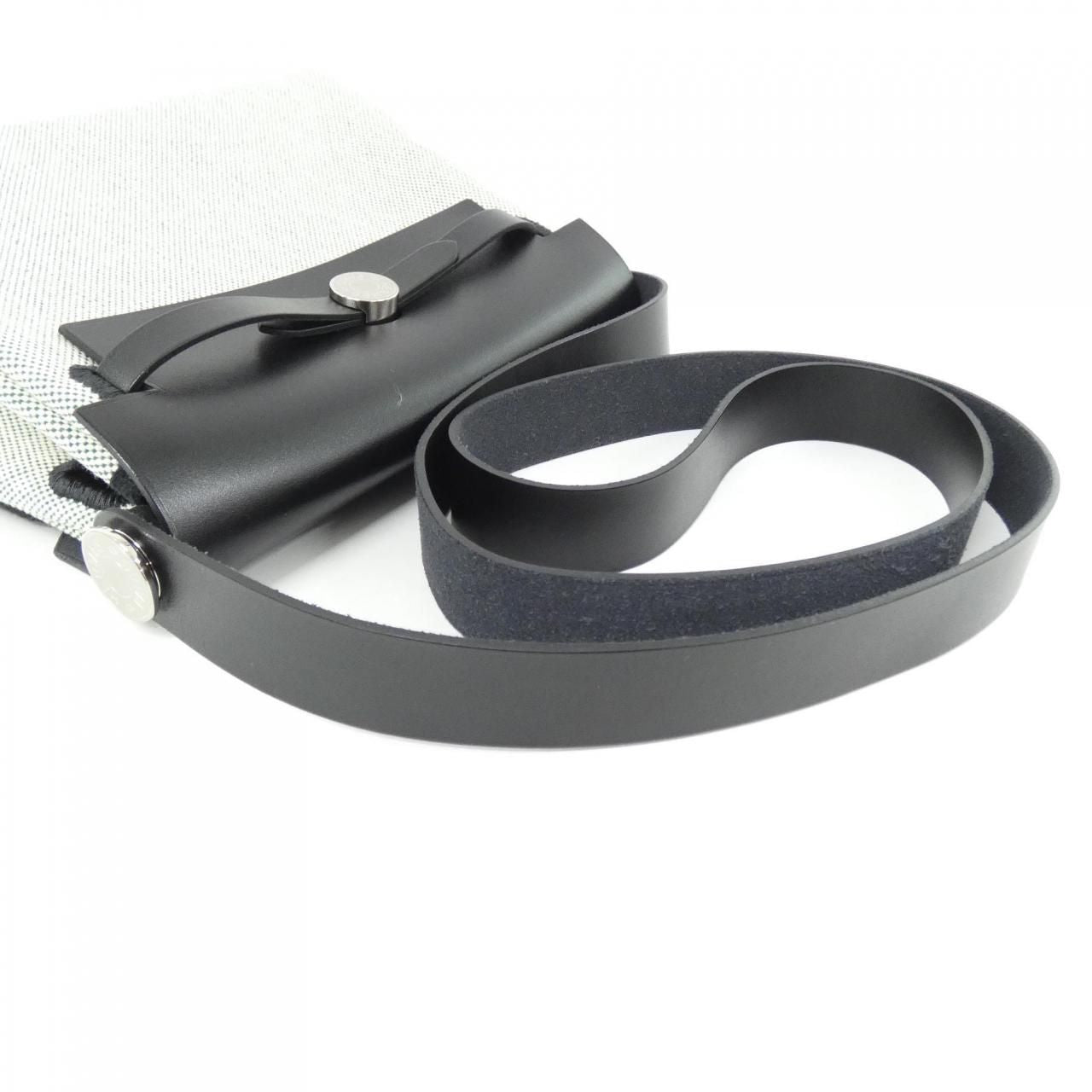 Hermes Herbag Zip 20 Shoulder — view 4