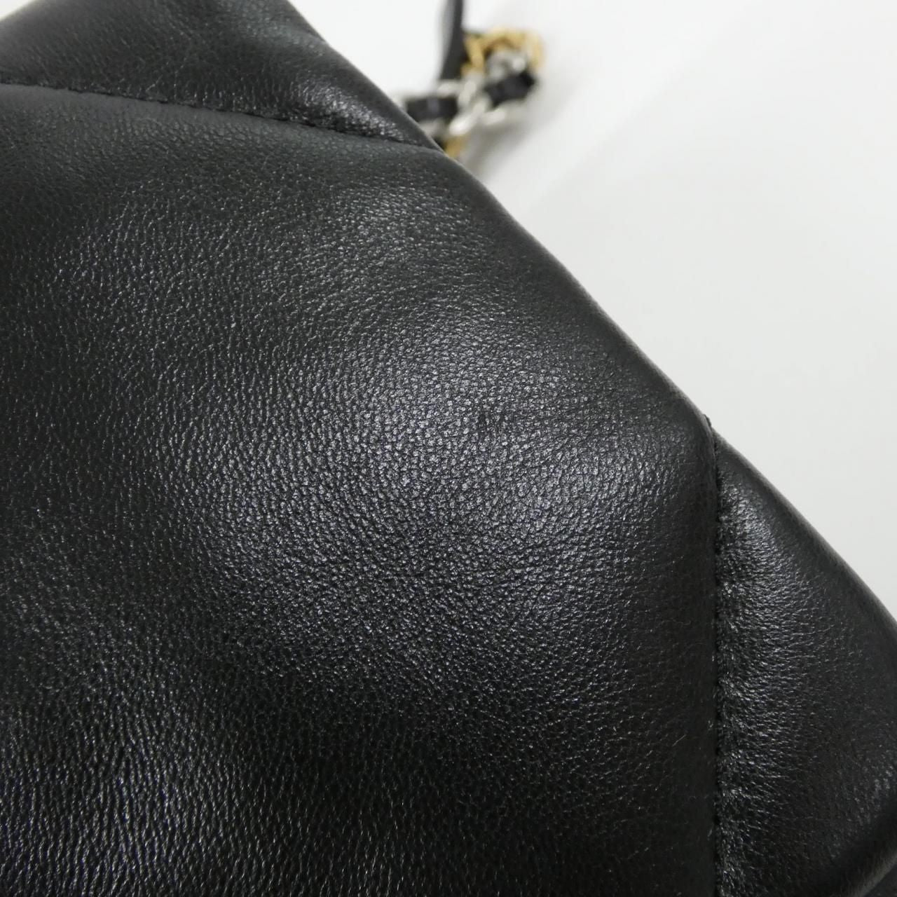 Chanel 19 Line Shoulder — view 7