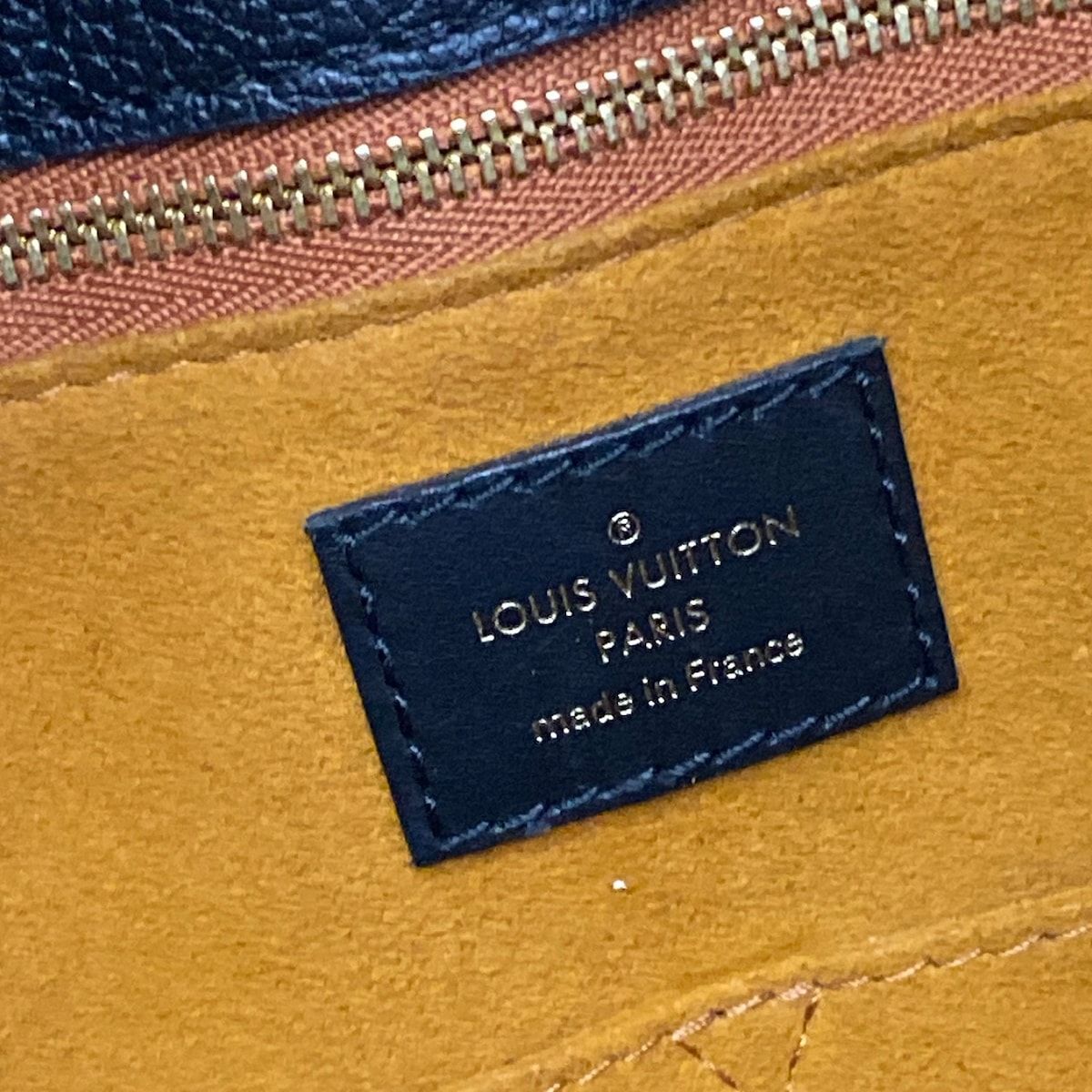 Louis Vuitton Tote Monogram Empreinte On The Go GM Noir Leather Cowhide — view 8