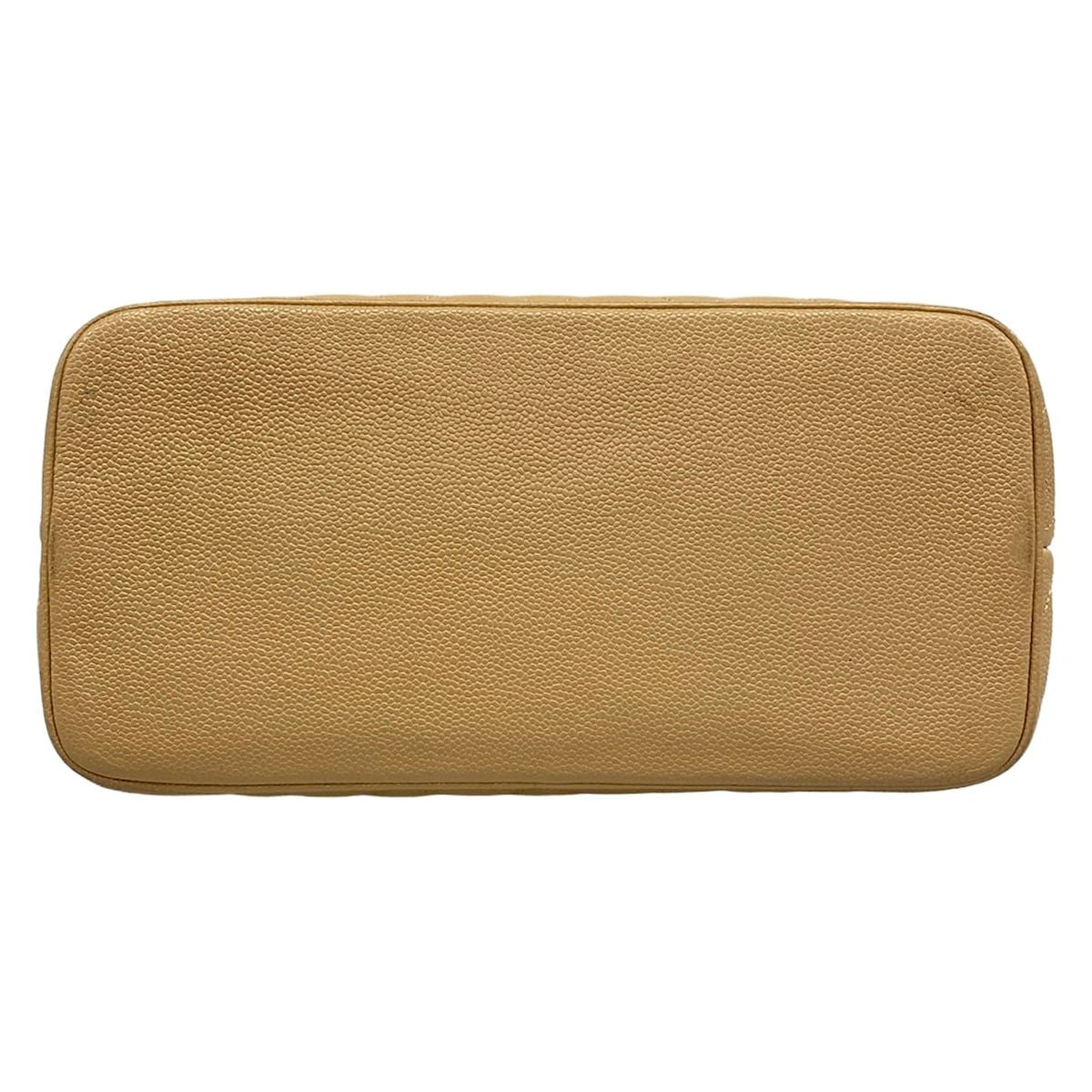 Chanel Tote Reissue Beige Gold CC Logo — view 5