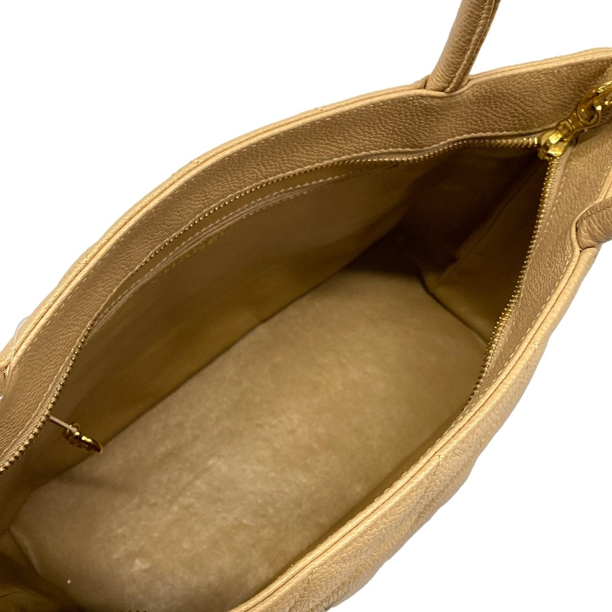 Chanel Tote Reissue Beige Gold CC Logo — view 7