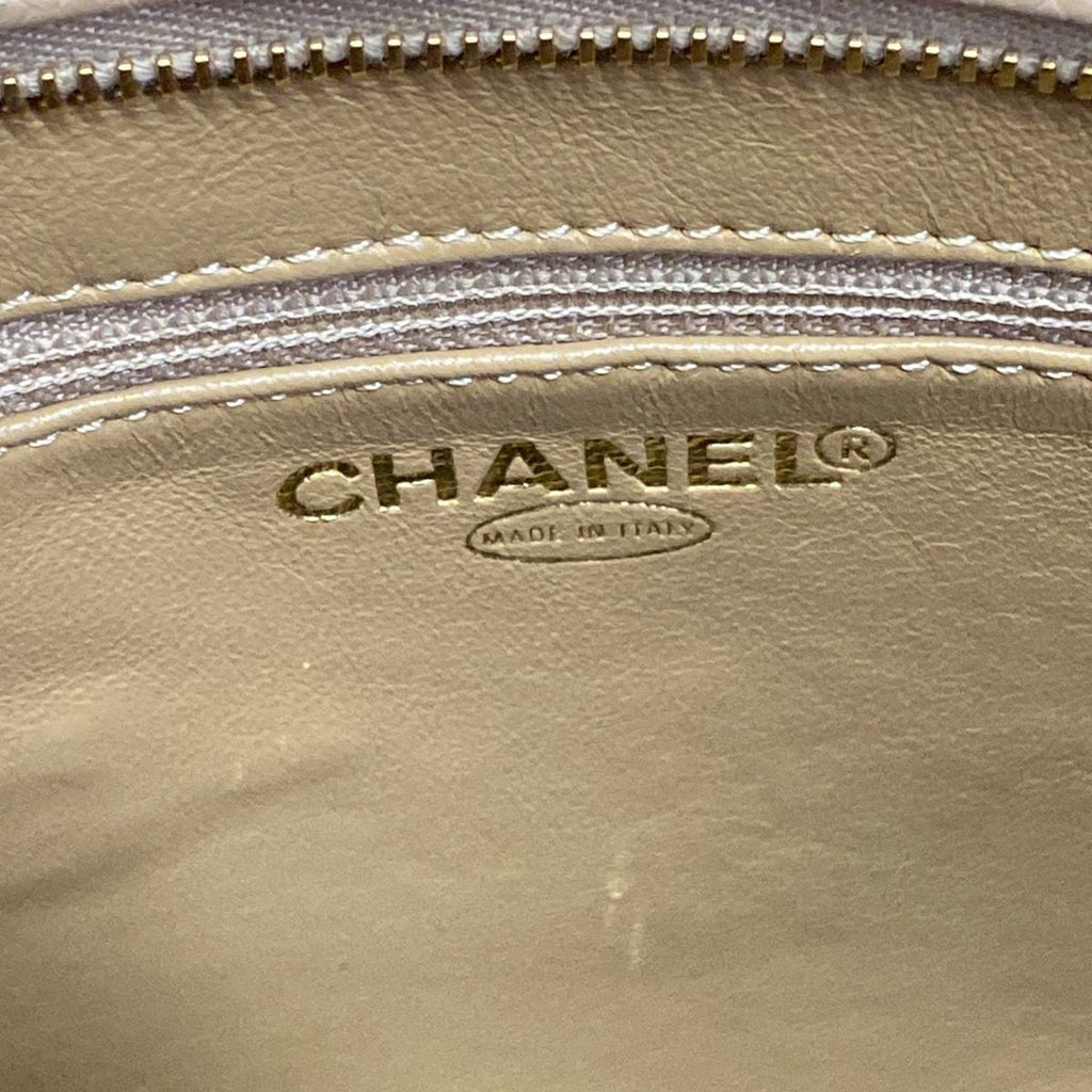 Chanel Tote Reissue Beige Gold CC Logo — view 8