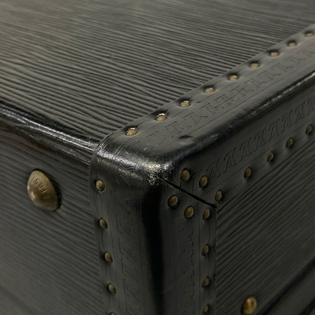 Louis Vuitton Attache Case Epi President Noir Leather Handbag — view 6