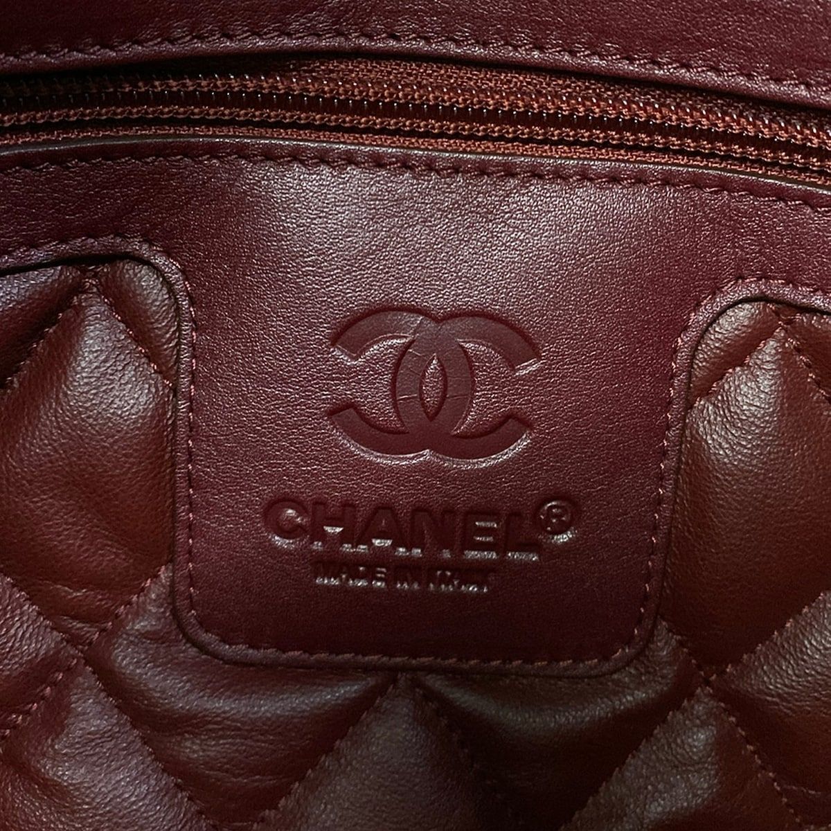 Chanel Handbag Coco Cocoon Black Leather — view 9