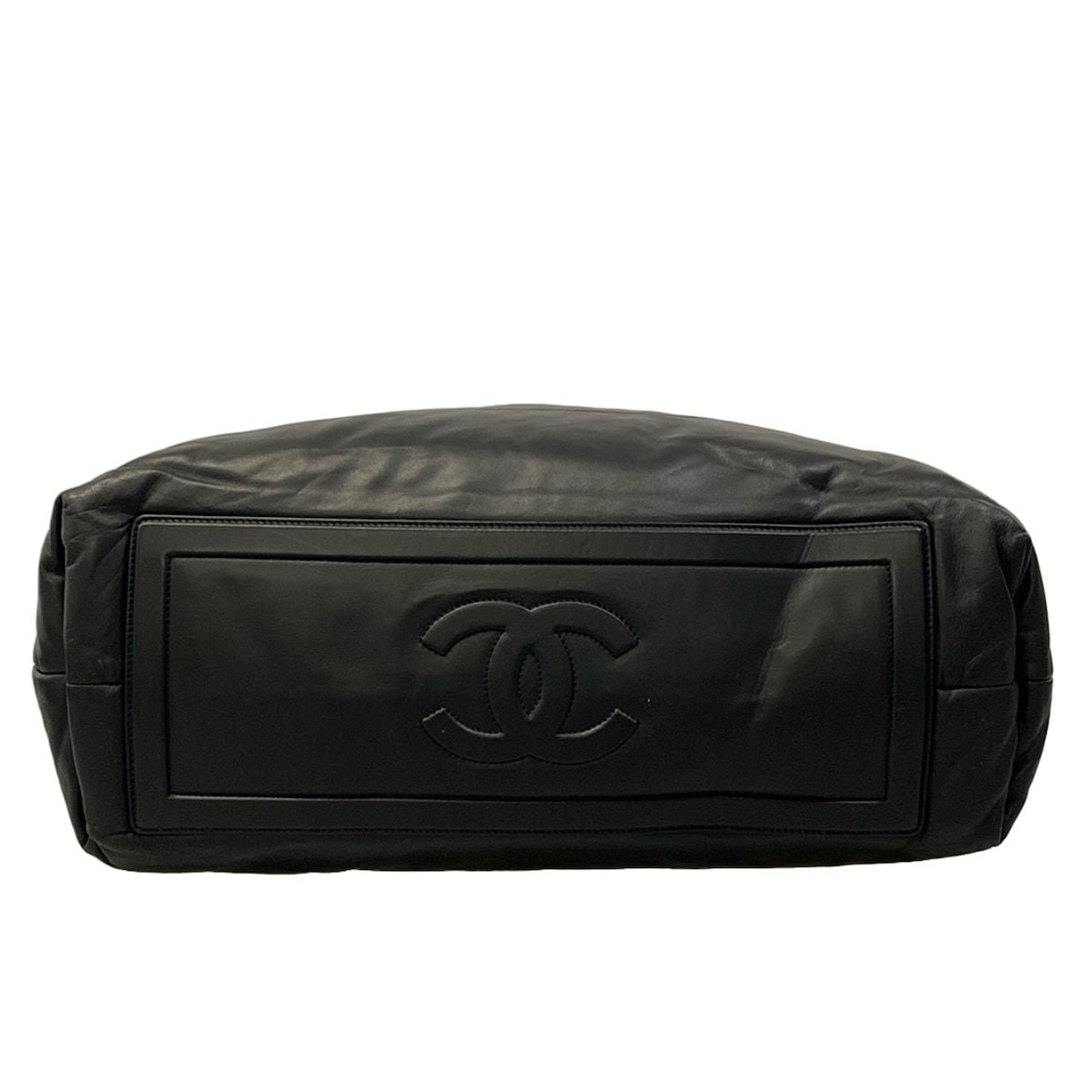 Chanel Handbag Coco Cocoon Black Leather — view 5