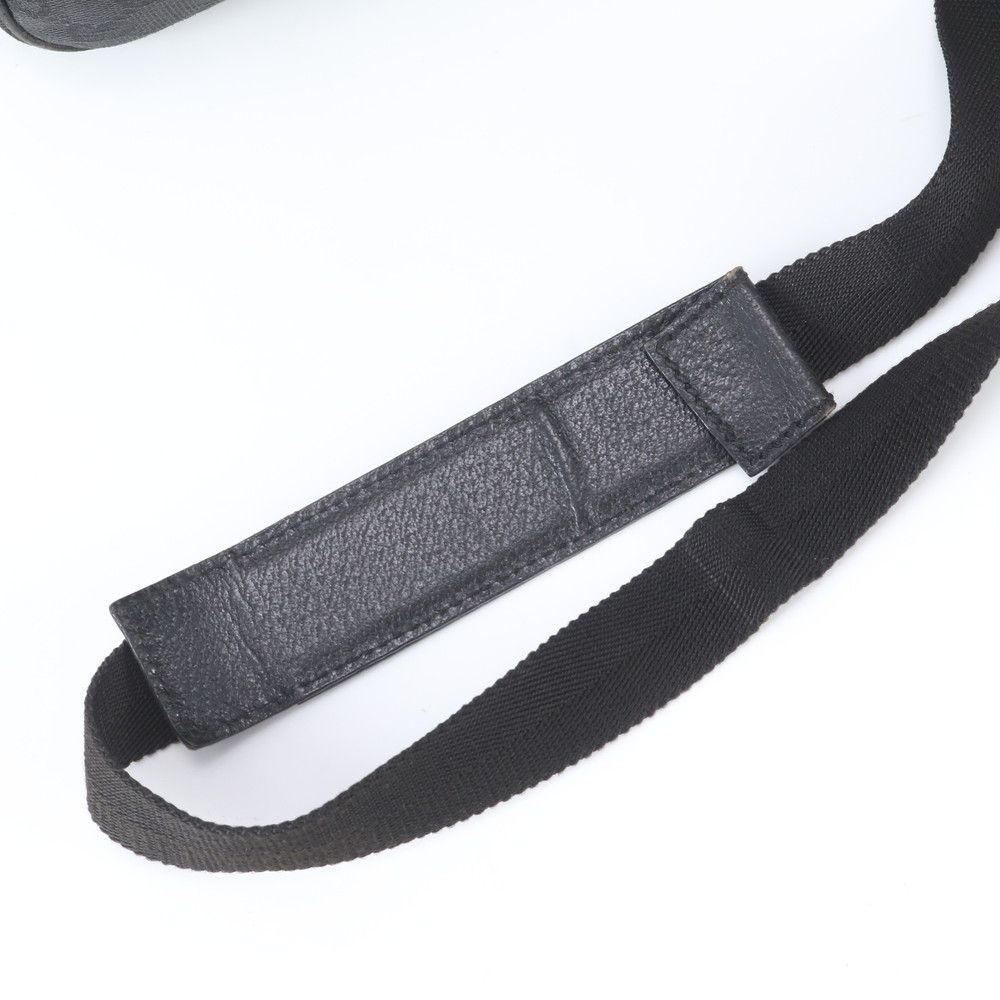 Gucci GG Canvas Leather Shoulder Bag Crossbody Messenger Black — view 2