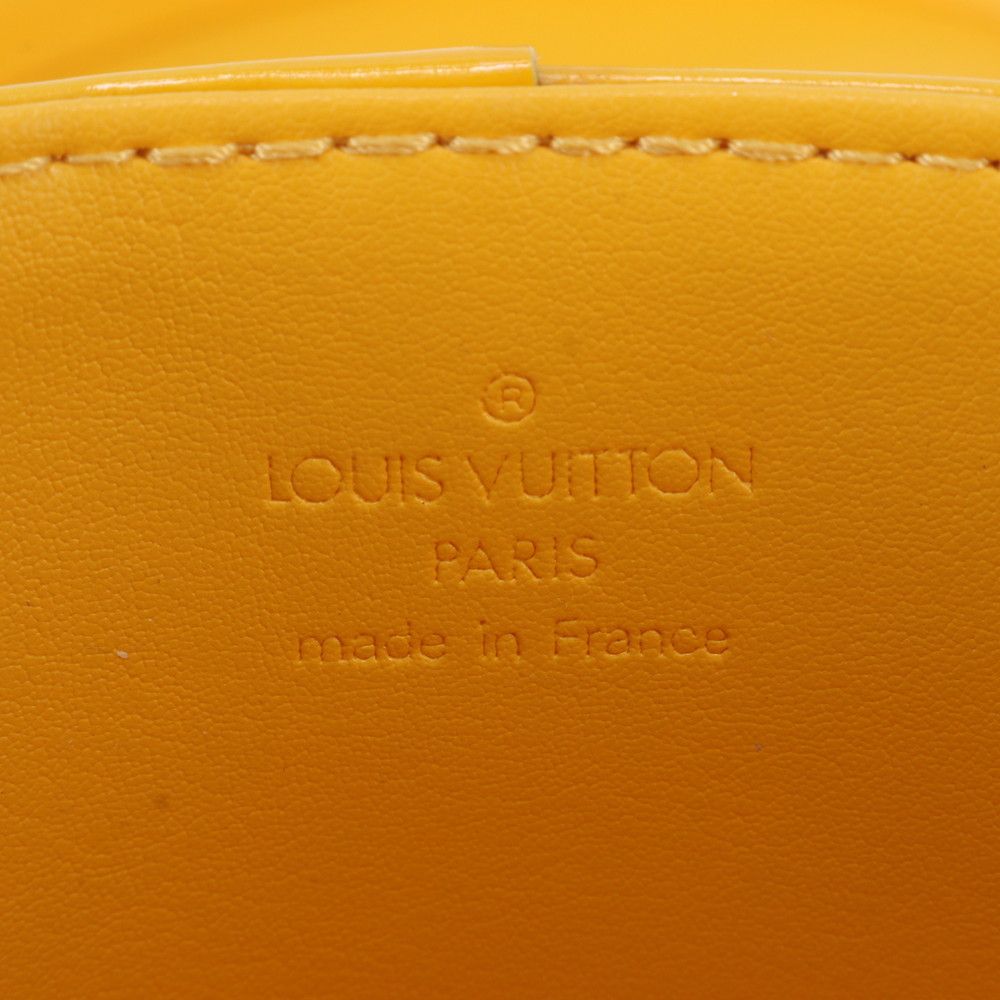 Louis Vuitton Monogram Vernis Astar Place Leather 2-Way Shoulder Bag — view 9