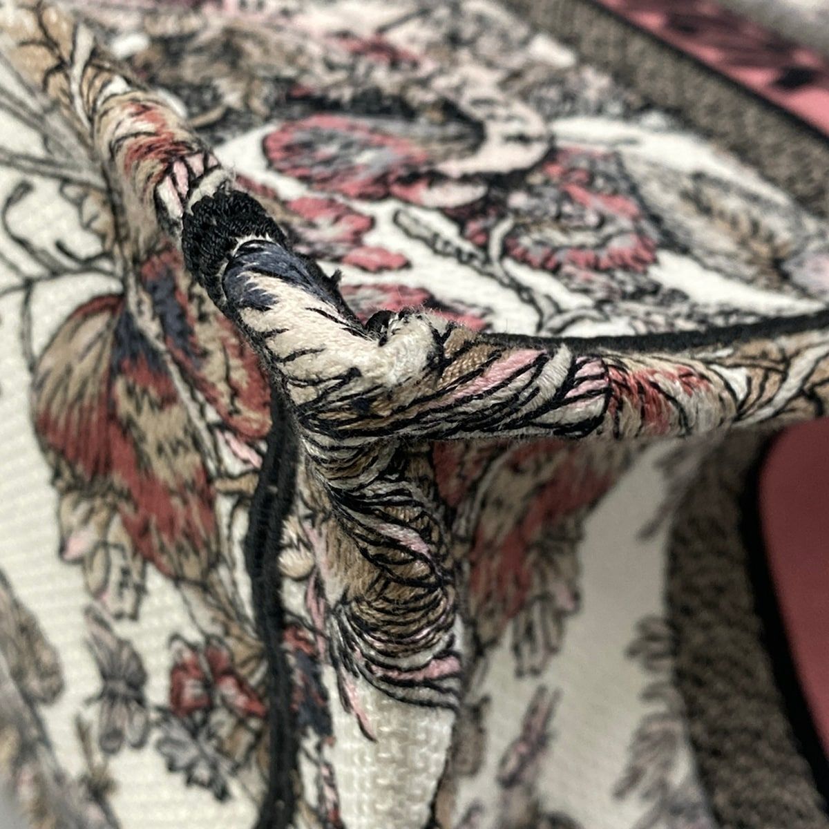 Dior Tote Book Vintage Small White Black Pink — view 6