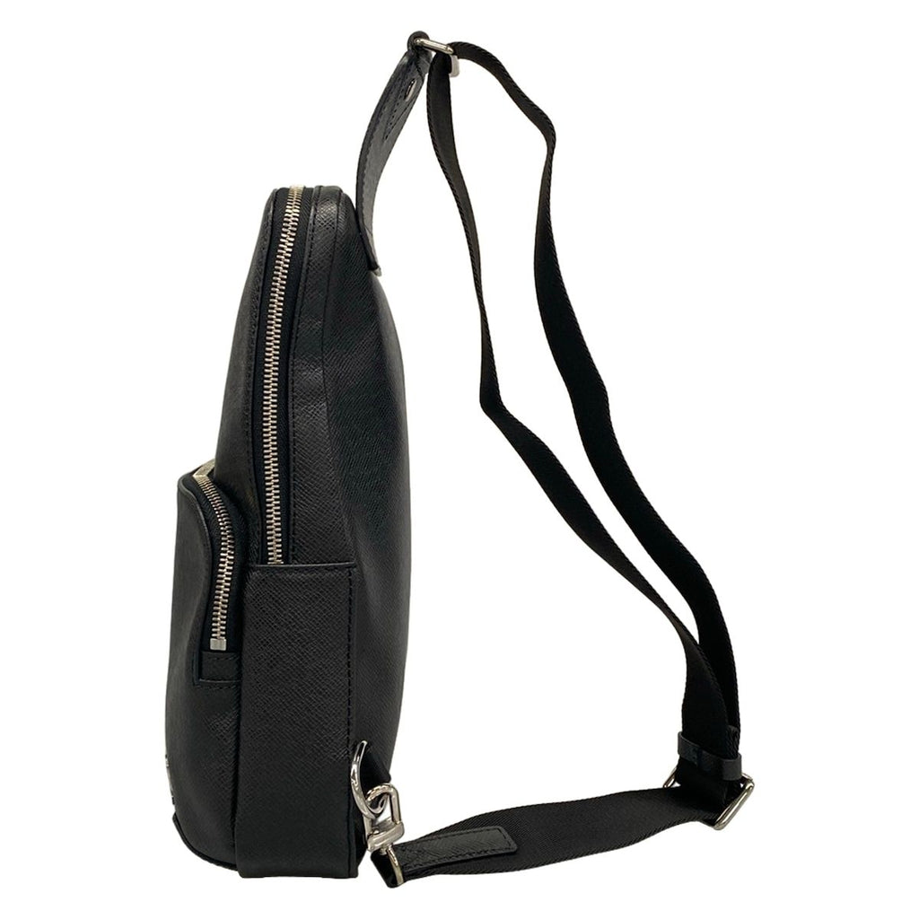 Louis Vuitton Shoulder Bag Taiga Avenue Noir Leather Cowhide — view 4