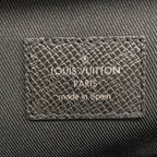 Louis Vuitton Shoulder Bag Taiga Avenue Noir Leather Cowhide — view 9
