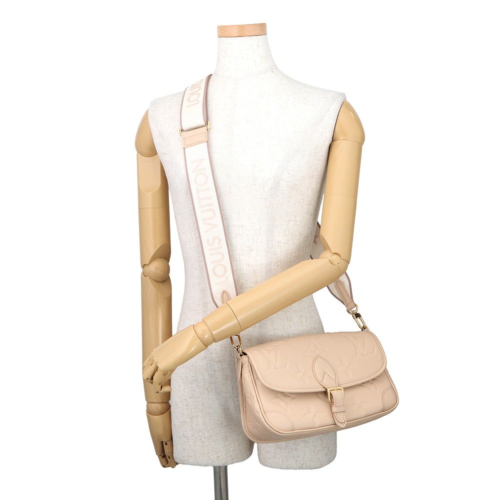 Louis Vuitton Shoulder Bag Monogram Empreinte Diane 2-Way — view 4