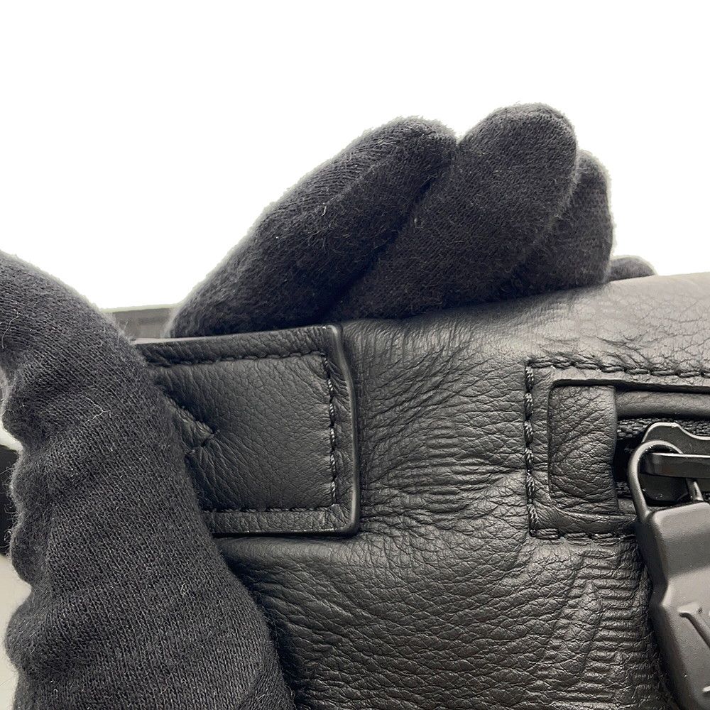 Louis Vuitton Belt Bag Monogram Shadow Discovery PM Black — view 8