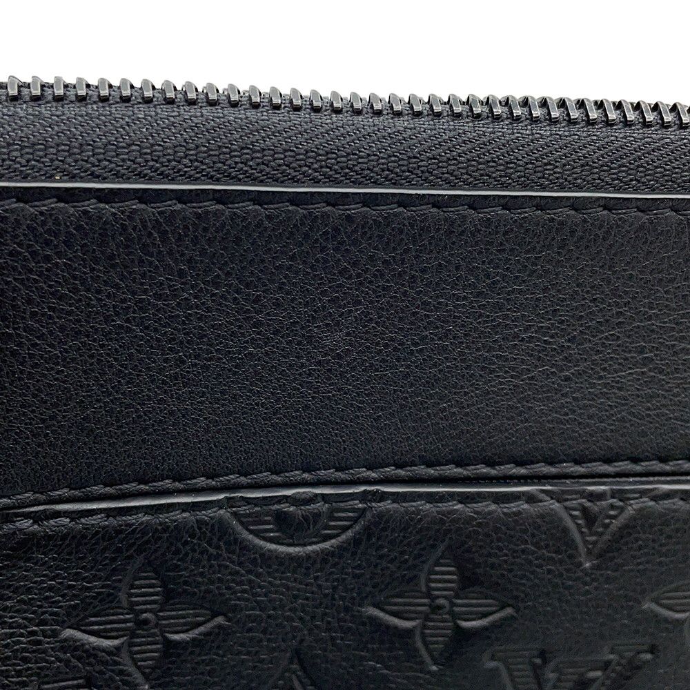 Louis Vuitton Clutch Monogram Shadow Pochette Voyage Spur Black — view 7