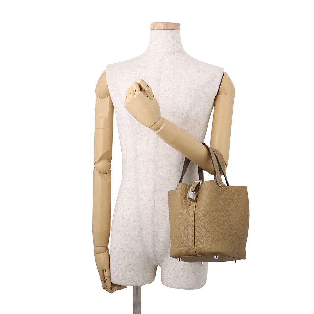 Hermes Handbag Picotin Lock PM Dune Silver Taurillon Clemence Tote — view 4