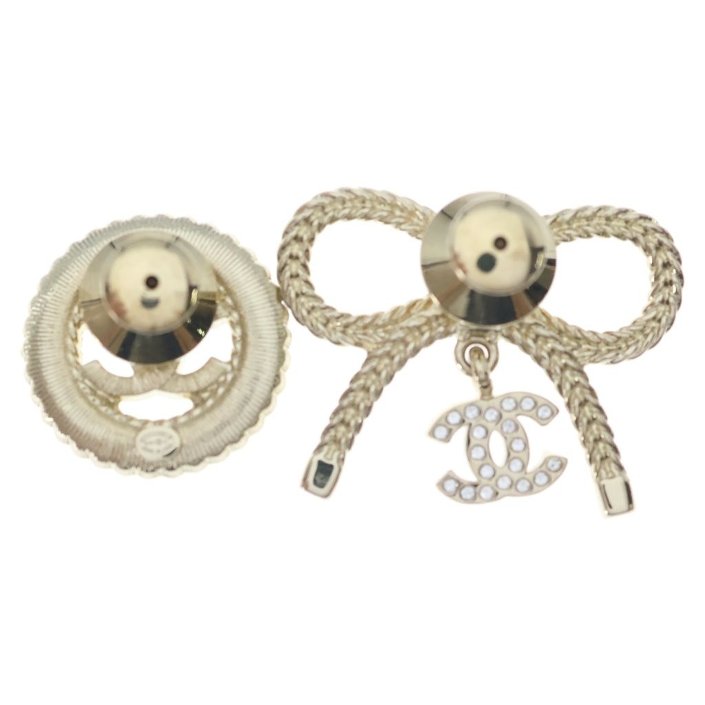 Chanel Metal Ribbon CC Logo Brooch — view 2