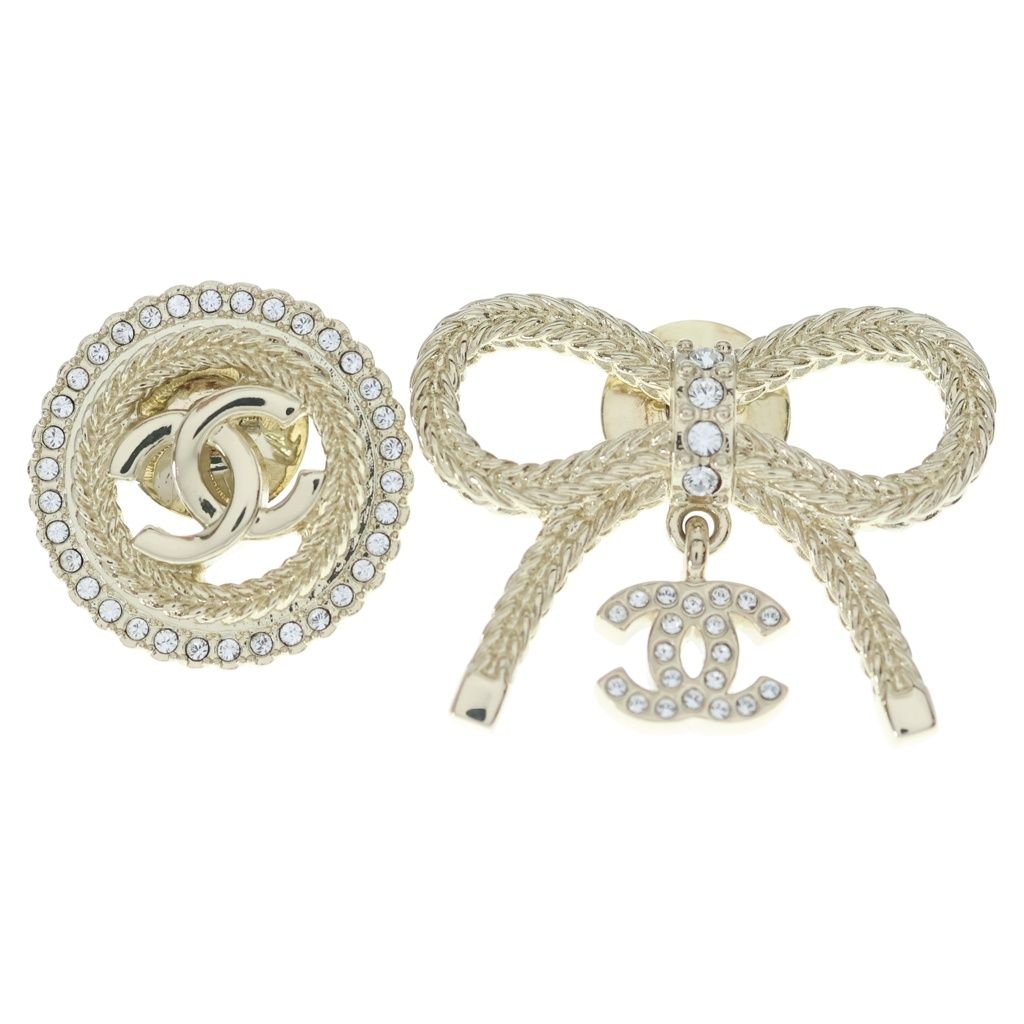 Chanel Metal Ribbon CC Logo Brooch