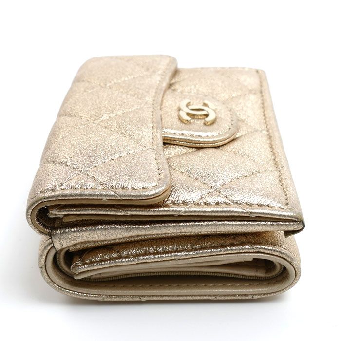 Chanel Classic Small Flap Wallet Trifold Gold — view 3