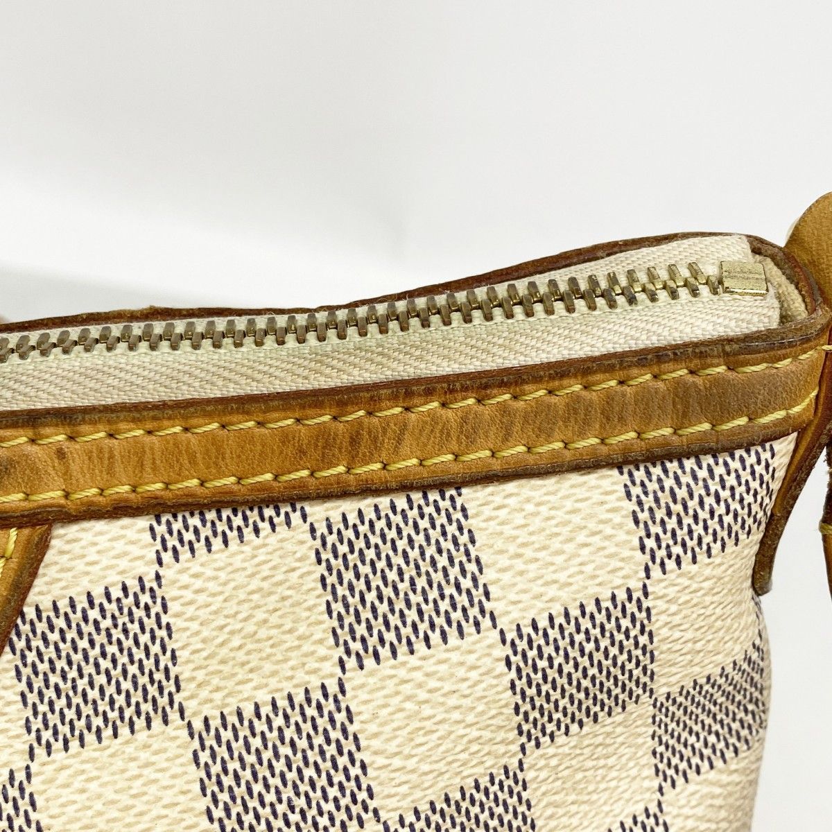 Louis Vuitton Shoulder Bag Damier Azur Syracuse MM White — view 7