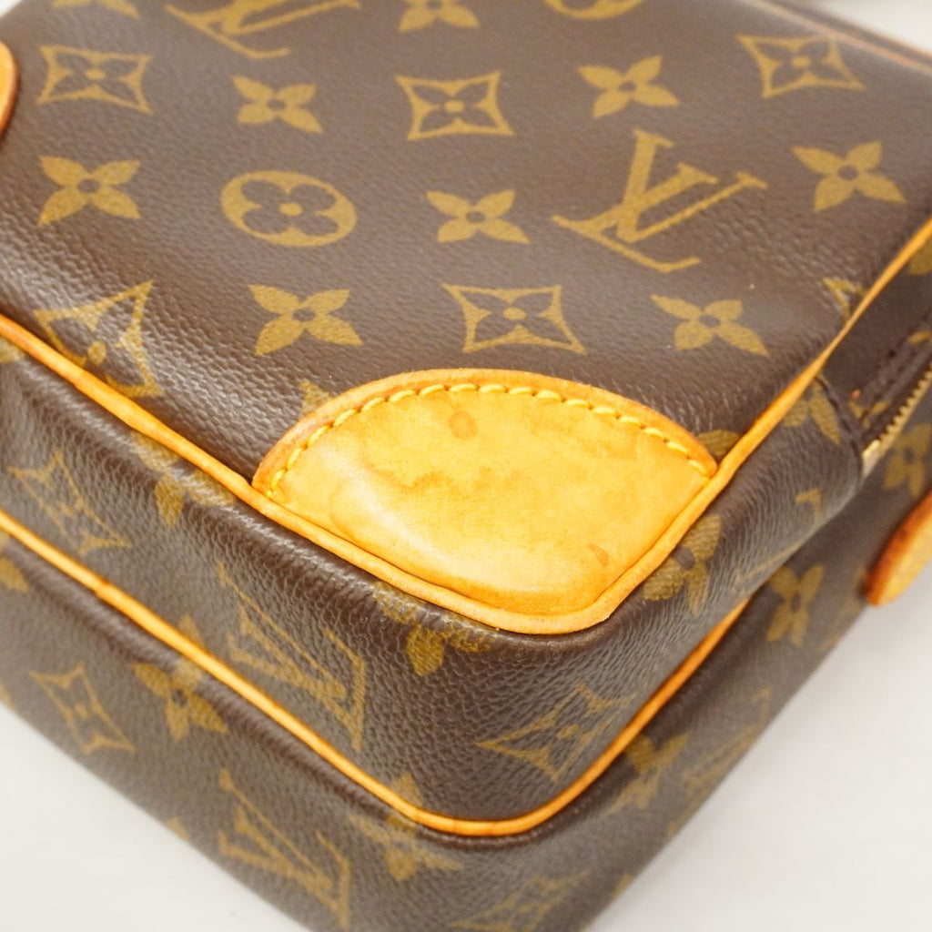 Louis Vuitton Shoulder Bag Monogram Amazon Brown — view 8