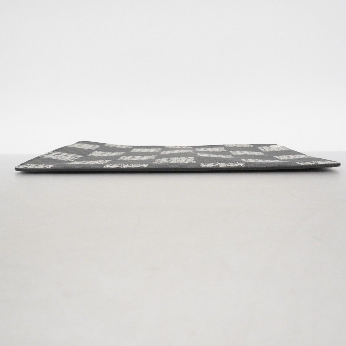 Louis Vuitton Clutch Damier Graphite Christopher Nemes Collaboration Pochette — view 3