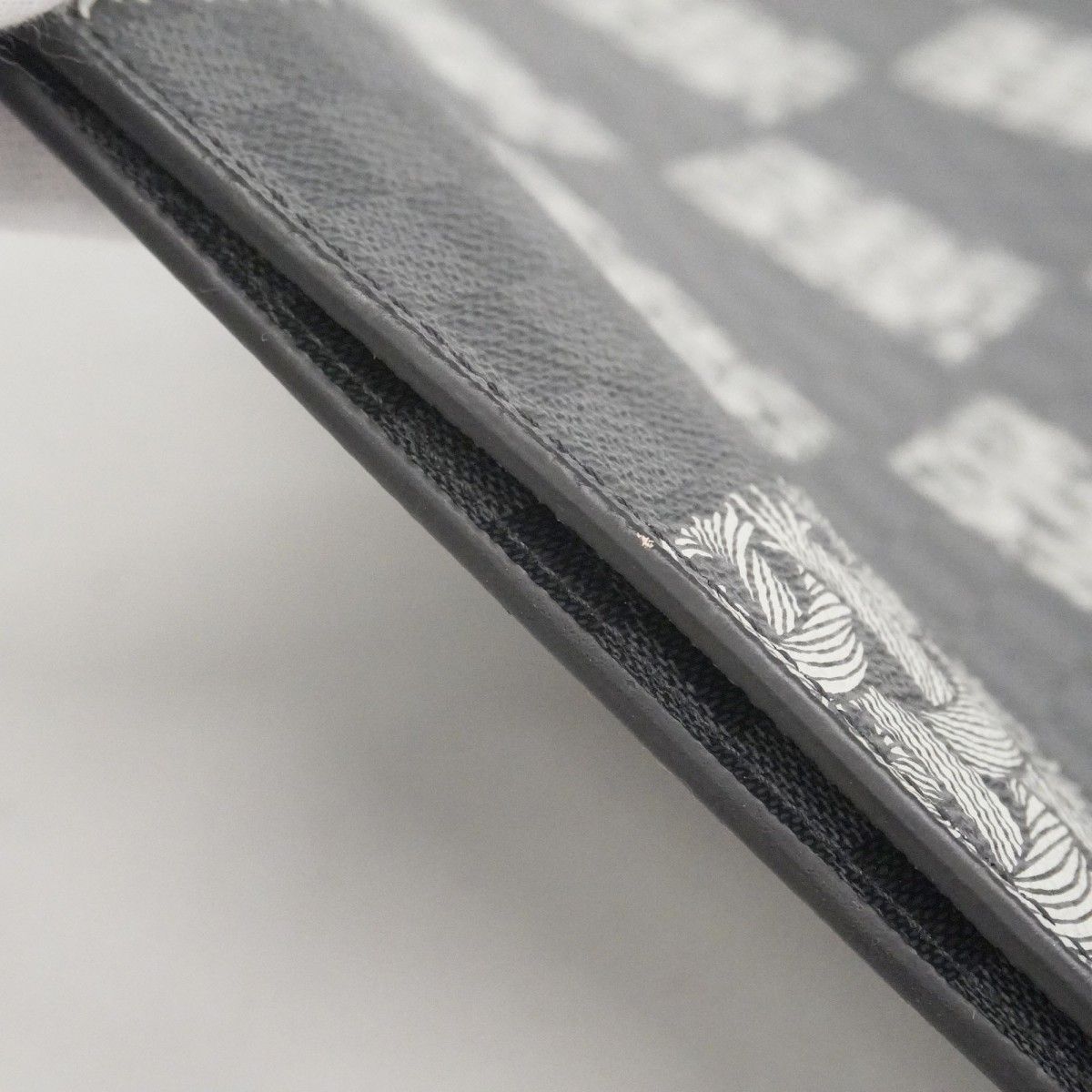 Louis Vuitton Clutch Damier Graphite Christopher Nemes Collaboration Pochette — view 6