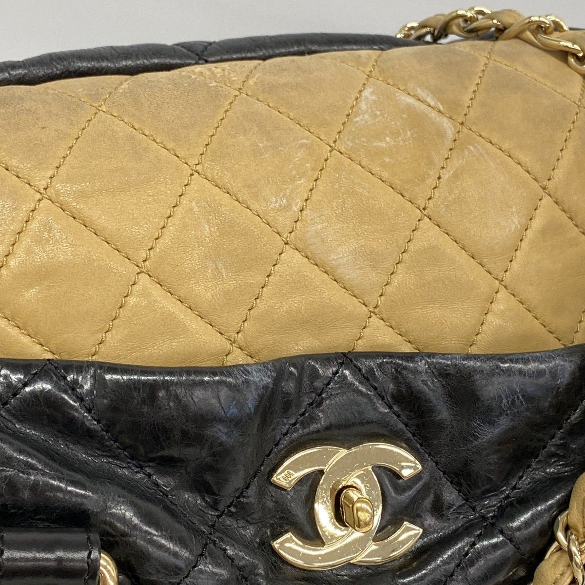 Chanel Tote Calfskin Black Beige Gold 2-Way — view 6