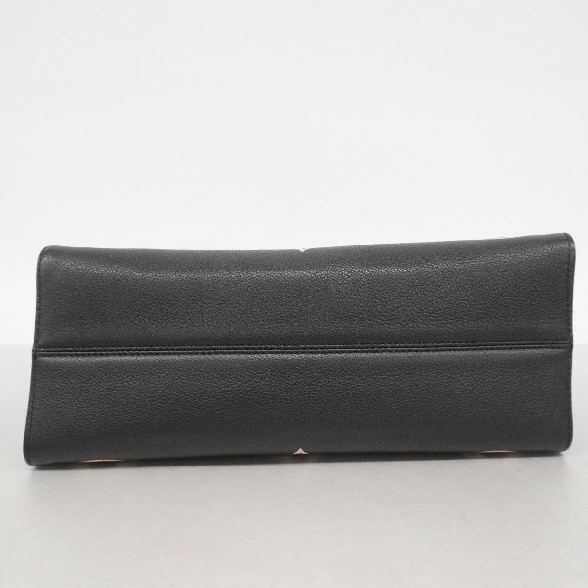 Louis Vuitton Tote Monogram Empreinte Bicolor On The Go MM Black Beige 2-Way — view 3