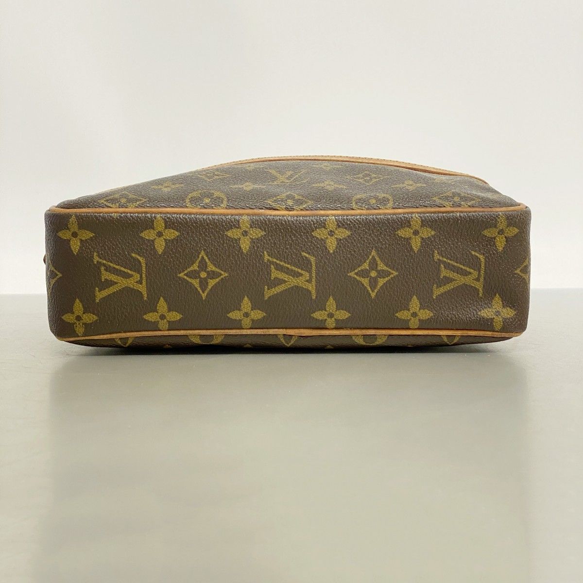 Louis Vuitton Clutch Monogram Compiegne 23 Brown — view 3