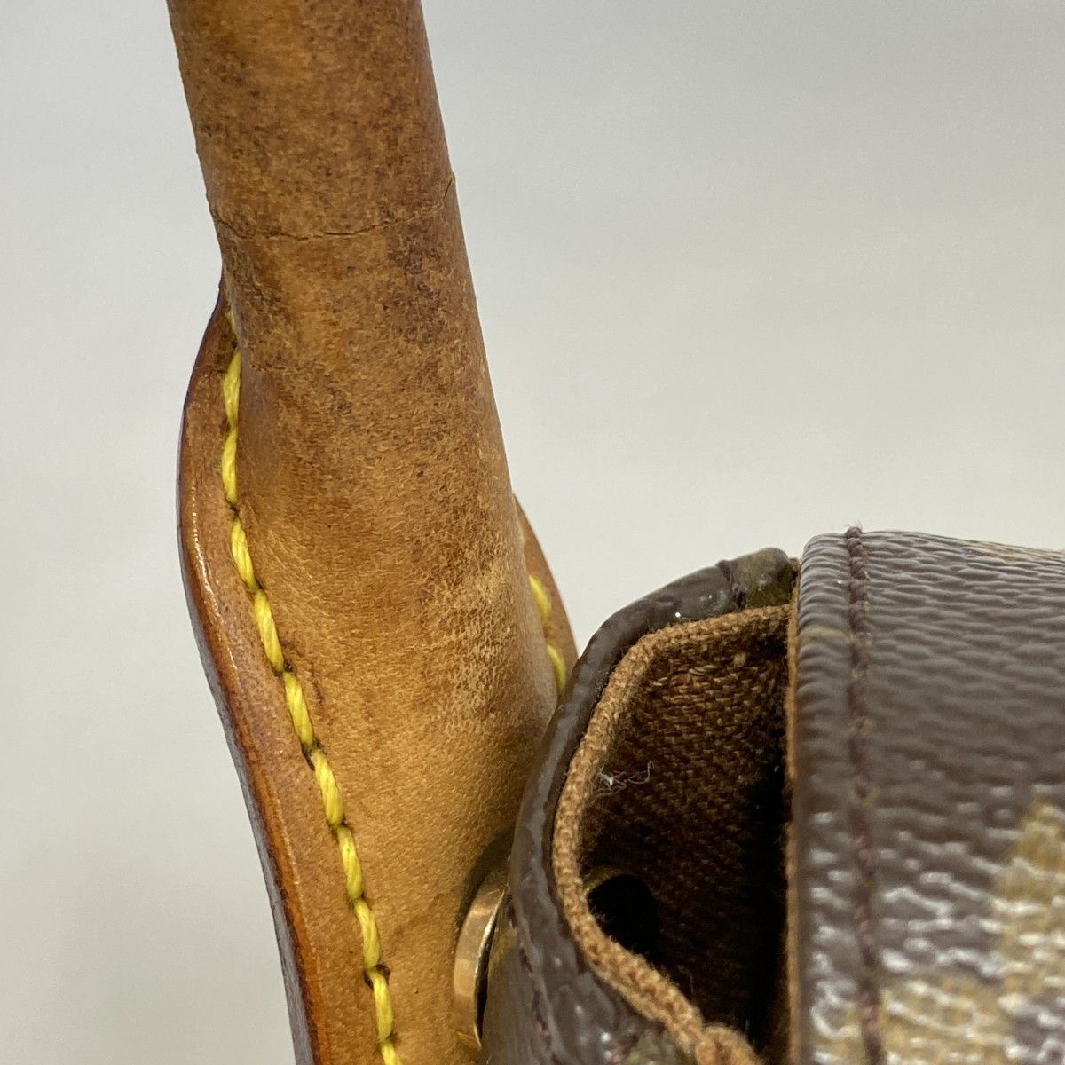 Louis Vuitton Shoulder Bag Monogram Mini Looping Brown — view 9