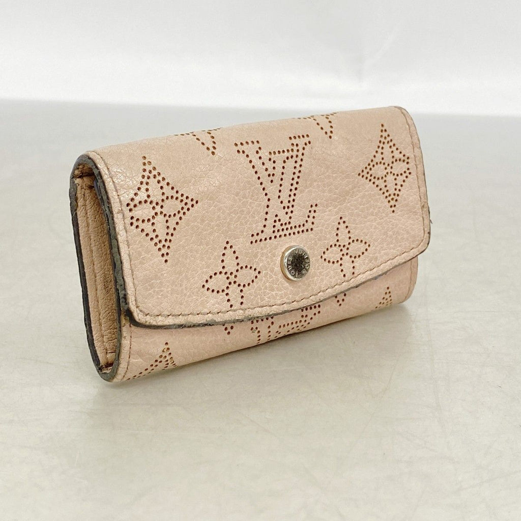 Louis Vuitton Key Case Mahina Multicles 4 Magnolia Key Holder — view 2