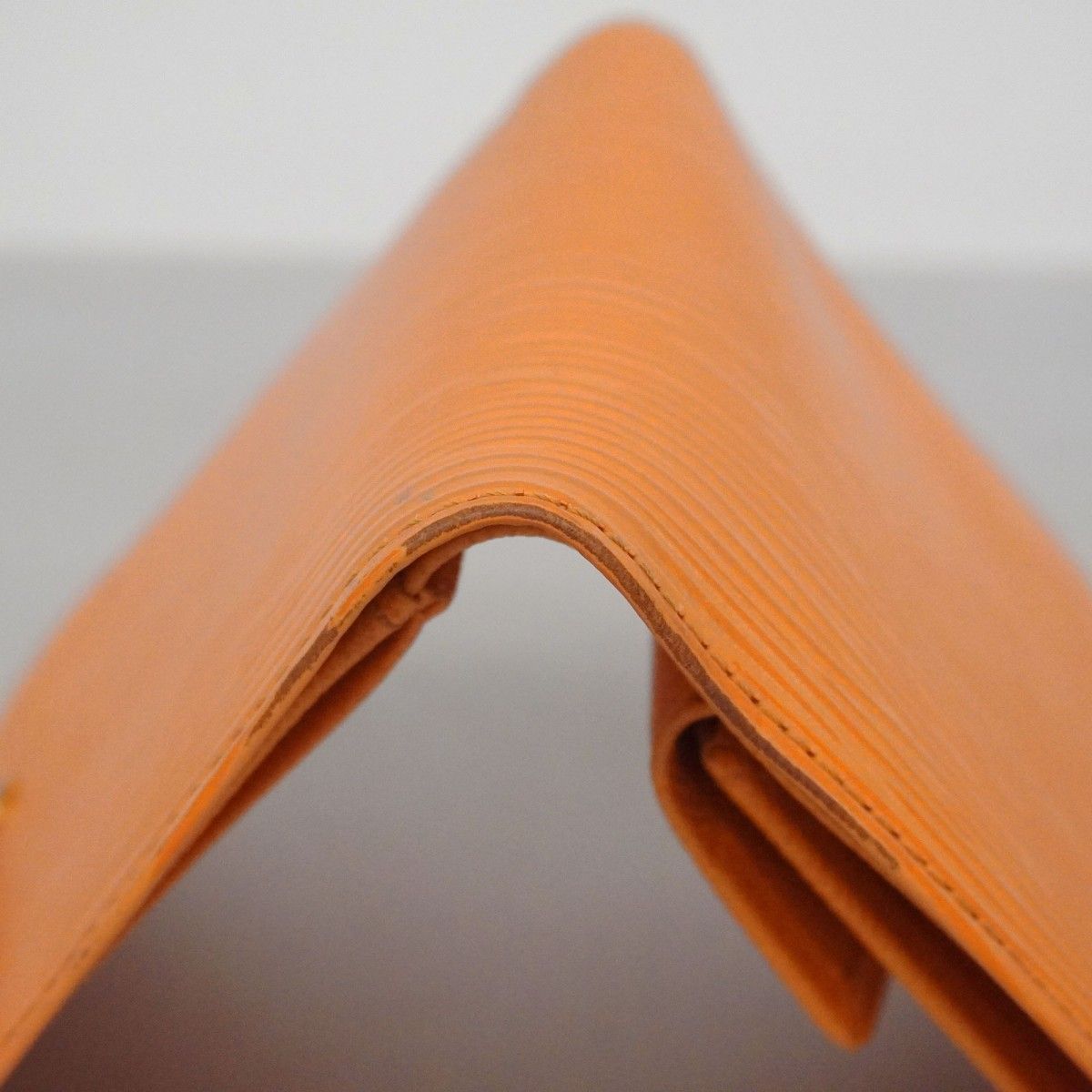 Louis Vuitton Wallet Epi Portobier Compact Mandarin — view 7