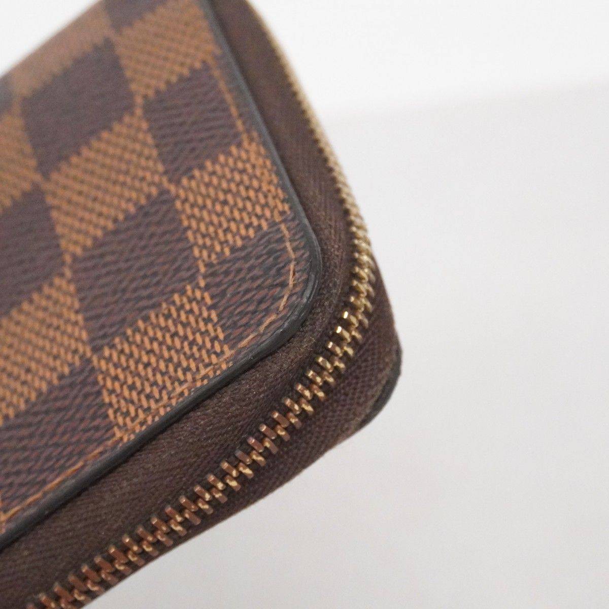 Louis Vuitton Coin Case Damier Zippy Purse Ebene — view 9