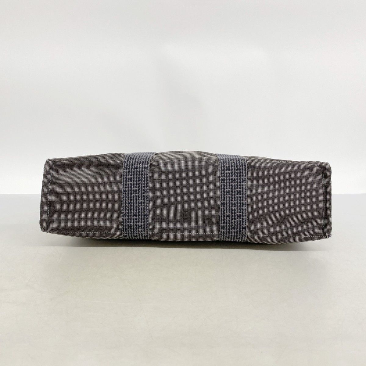 Hermes Tote Her Line MM Canvas Gray Silver — view 3