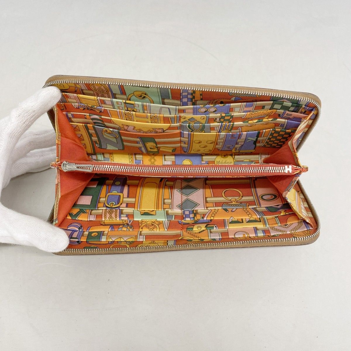 Hermes Wallet Azap Long Silk in Veau Gold Silver — view 3