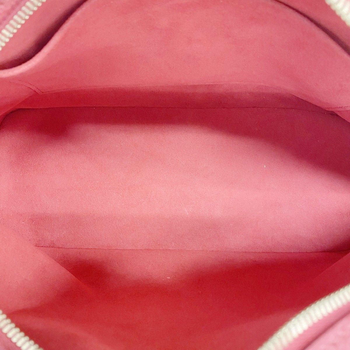 Louis Vuitton Handbag Monogram Alma Bag Intu Bag Rouge — view 4