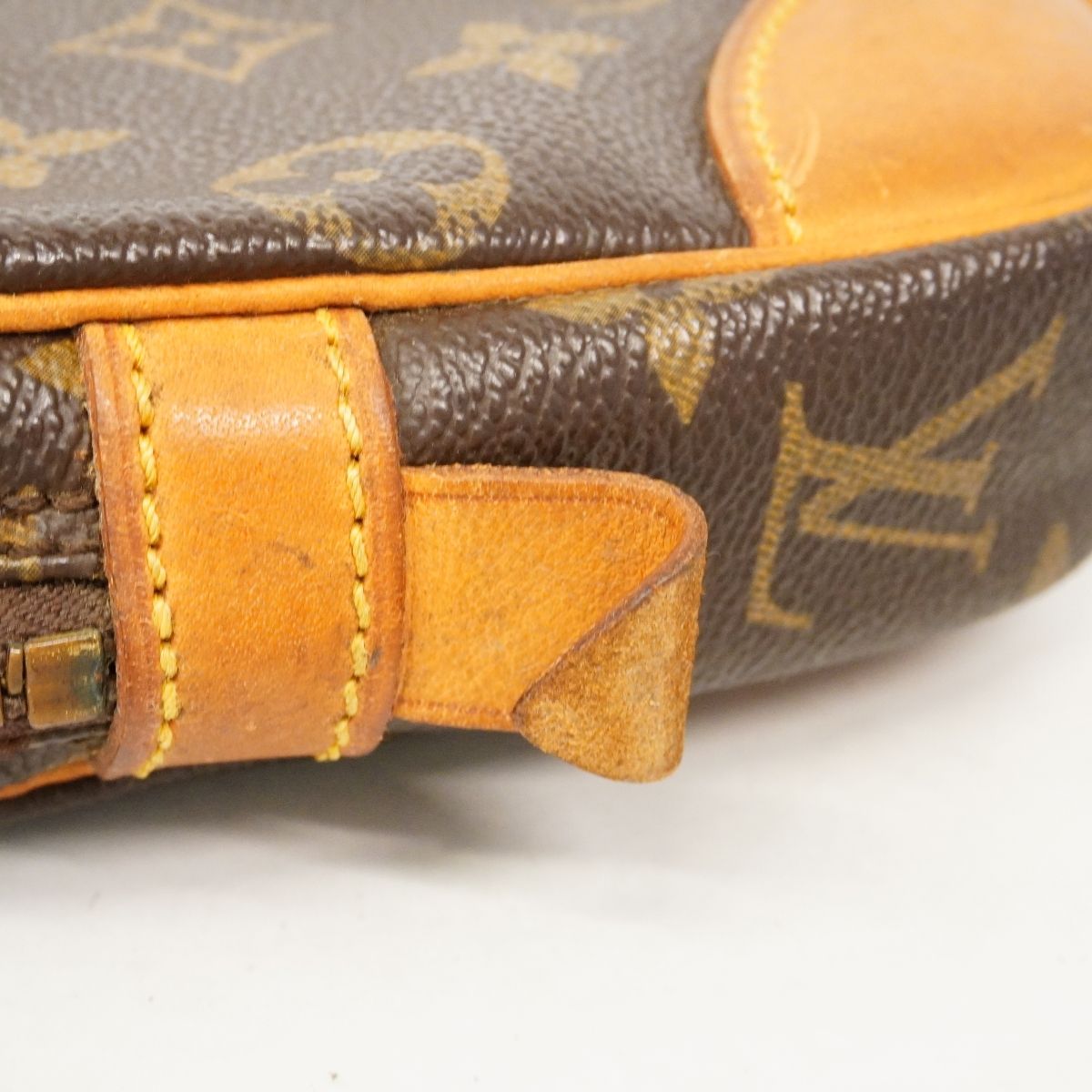 Louis Vuitton Clutch Monogram Marly Dragonne GM Brown — view 8