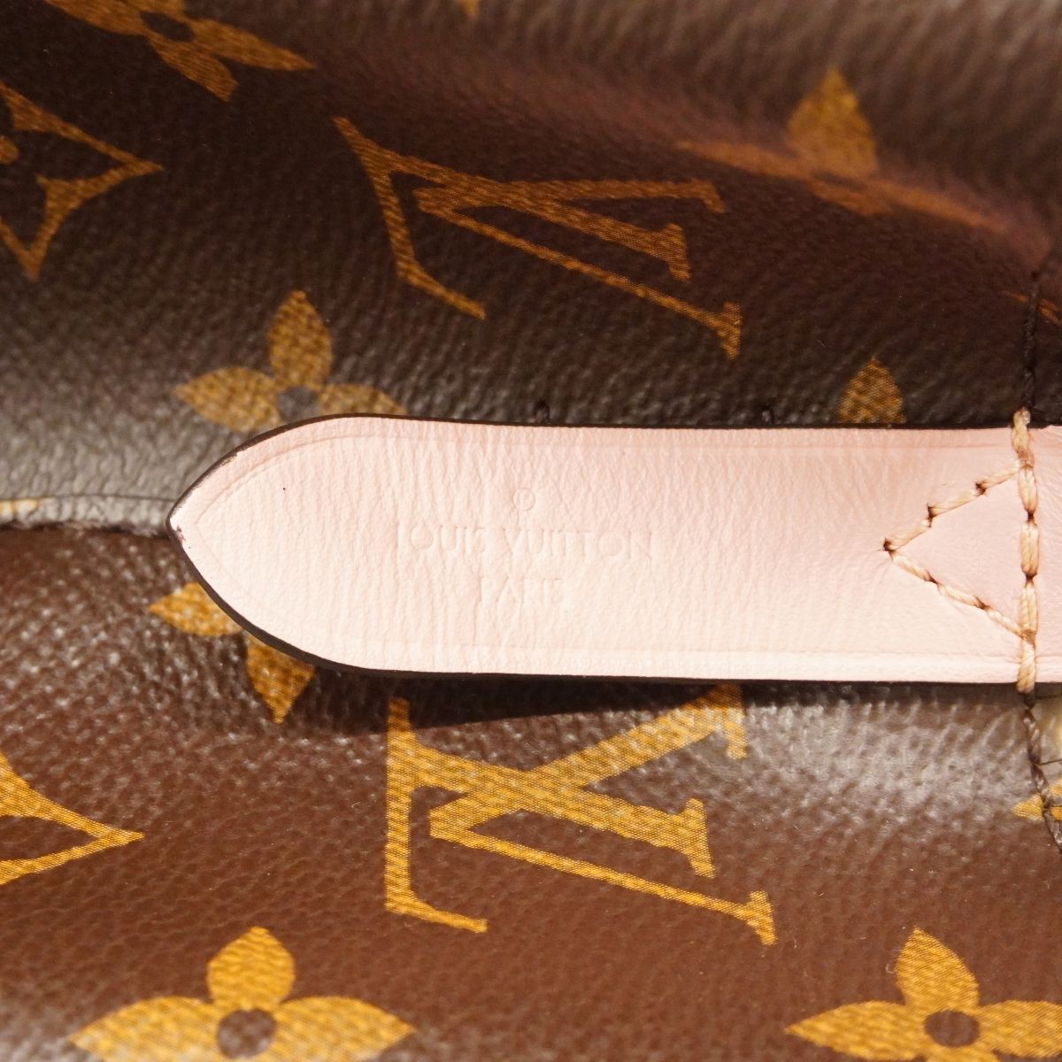 Louis Vuitton Shoulder Bag Monogram Neo Noe Brown Rose Poudre — view 5