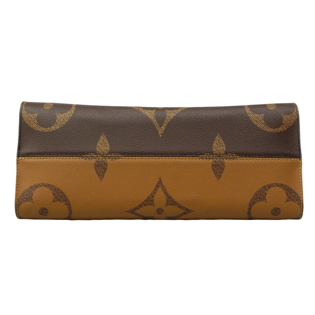 Louis Vuitton Tote Monogram Giant Reverse On The Go MM Brown — view 3