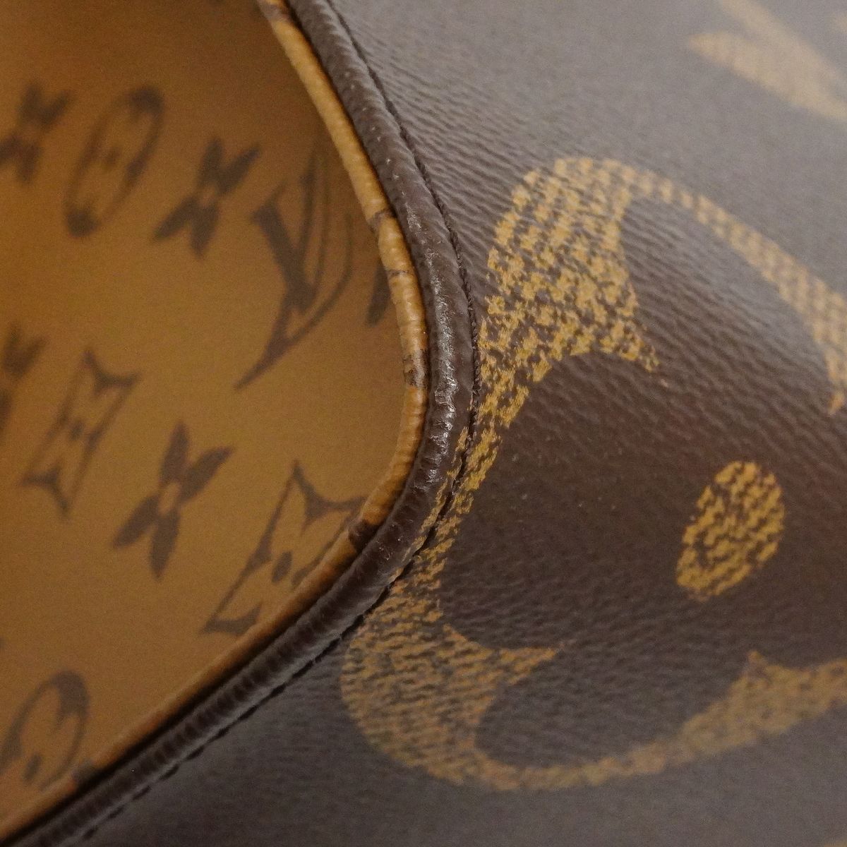 Louis Vuitton Tote Monogram Giant Reverse On The Go MM Brown — view 7