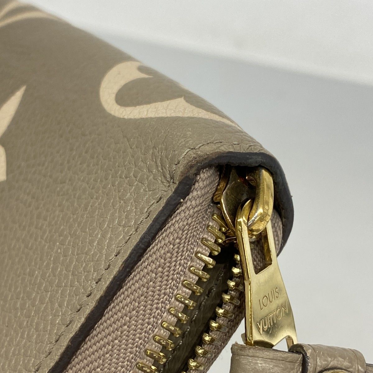 Louis Vuitton Wallet Monogram Empreinte Bicolor Zippy Tourterelle le Cream — view 7