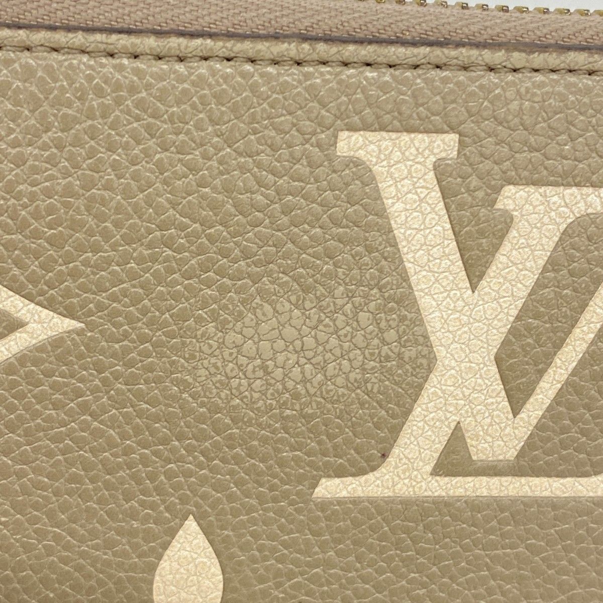 Louis Vuitton Wallet Monogram Empreinte Bicolor Zippy Tourterelle le Cream — view 8