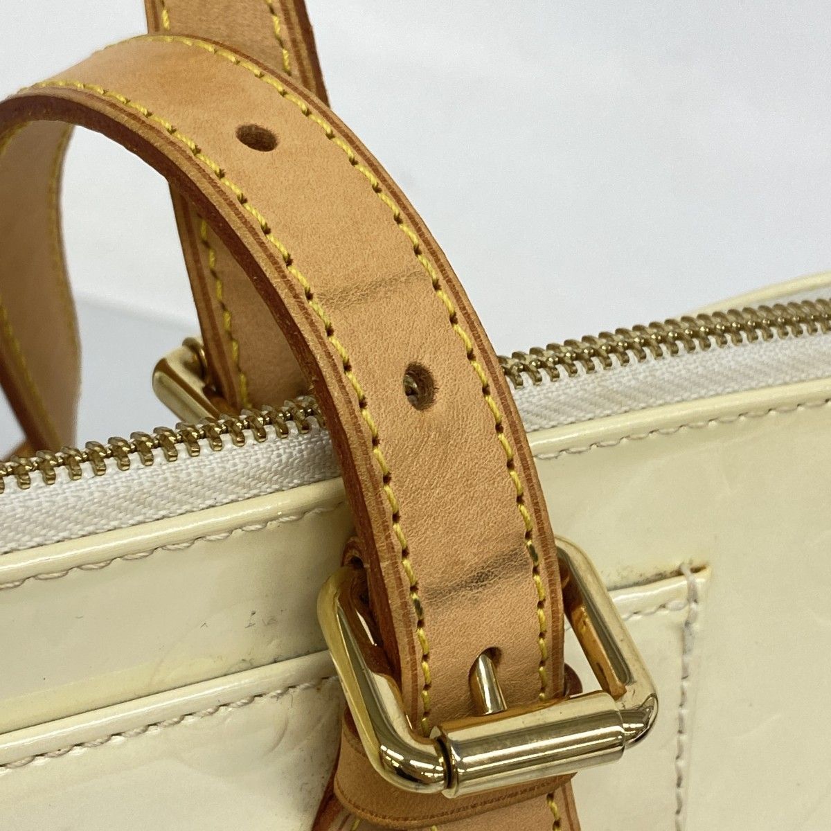 Louis Vuitton Handbag Vernis Rosewood Avenue Loulou — view 7