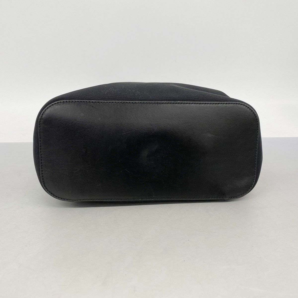 Gucci Handbag 001 Nylon Black Silver — view 3