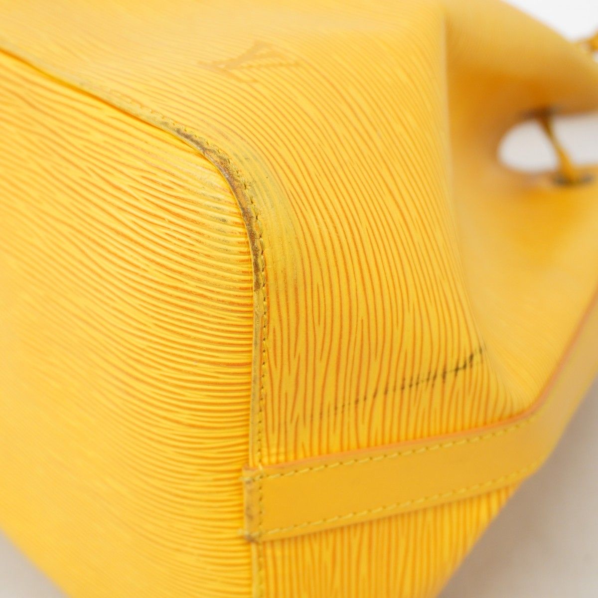Louis Vuitton Shoulder Bag Epi Petit Noe Jaune — view 7