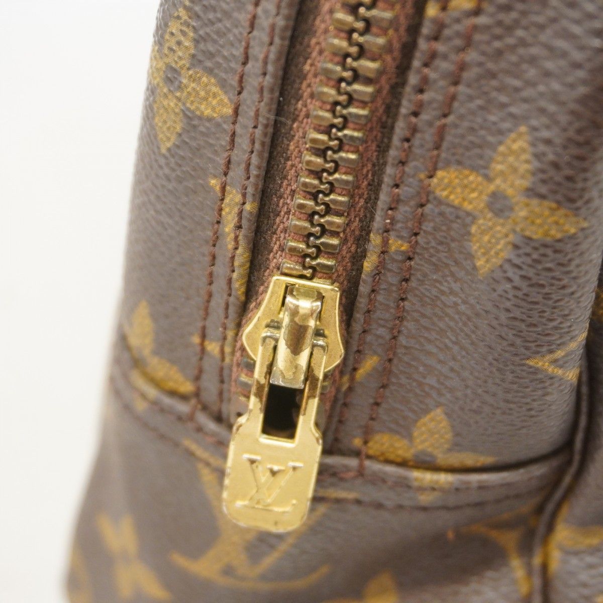 Louis Vuitton Pouch Monogram Trousse Toilet 28 Brown — view 8